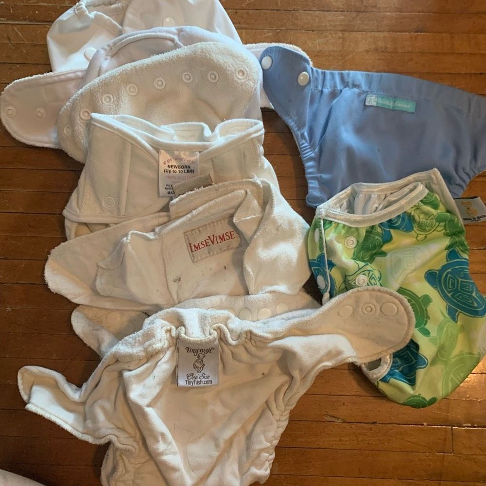 7 thirstie Charlie Banana buttoned d’lish XS/S crunchy mom diaper covers